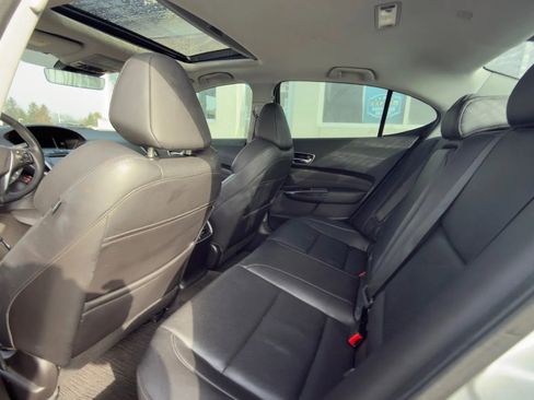 Used 2018 Acura TLX w/ Technology Package image 9