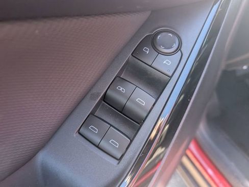 New 2026 Chevrolet Equinox LT w/ Convenience Package II image 15