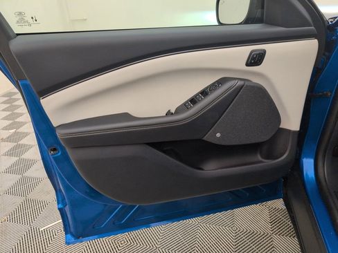 Certified 2025 Ford Mustang Mach-E Premium image 38