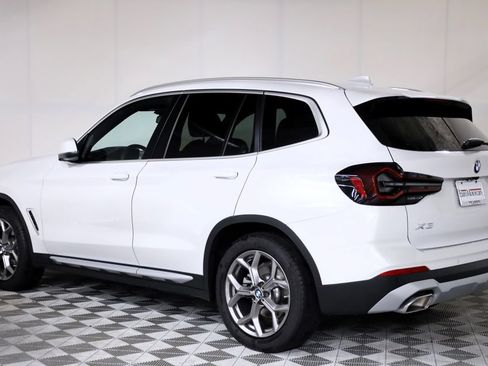 Used 2022 BMW X3 xDrive30i w/ Premium Package 2 (ZPA) AWD/4WD image 4