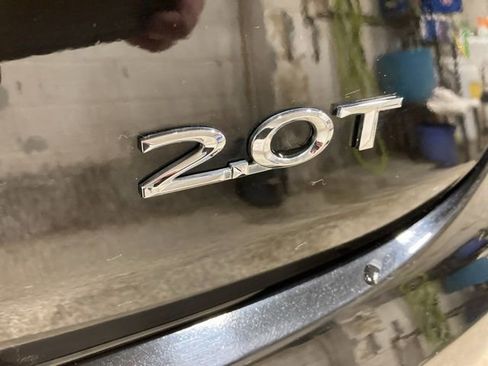 Used 2020 Lincoln MKZ w/ Convenience Package image 29