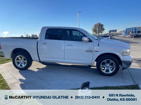 Used 2017 RAM 1500 Laramie w/ Convenience Group image 19