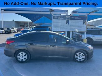 Used 2017 Ford Focus S FWD video 1