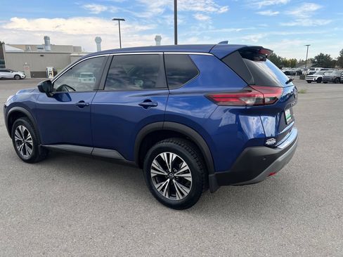 Used 2023 Nissan Rogue SV AWD/4WD image 5