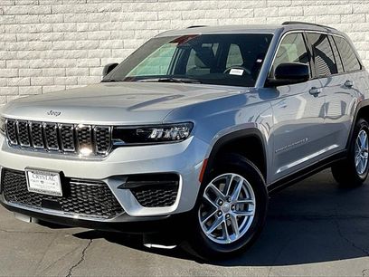 New 2025 Jeep Grand Cherokee Laredo X w/ Luxury Tech Group I