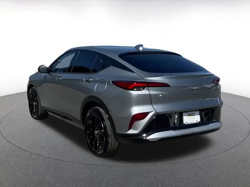 Used 2025 Buick Envista Sport Touring image 11