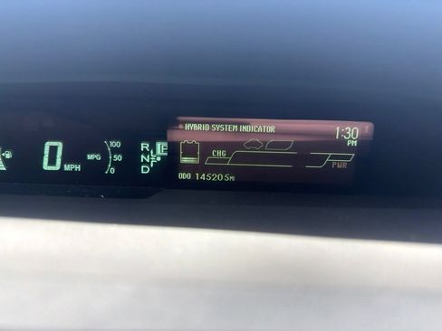 Used 2015 Toyota Prius Two FWD image 6