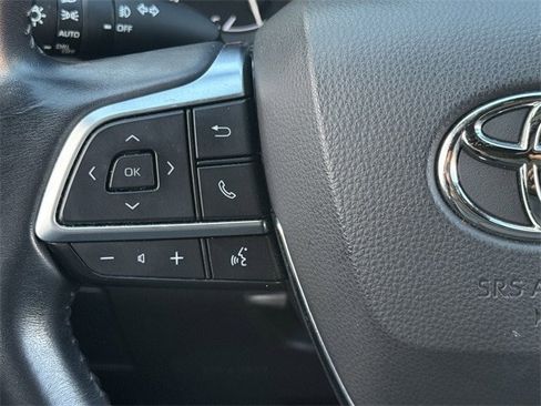 Used 2021 Toyota Highlander XSE image 14