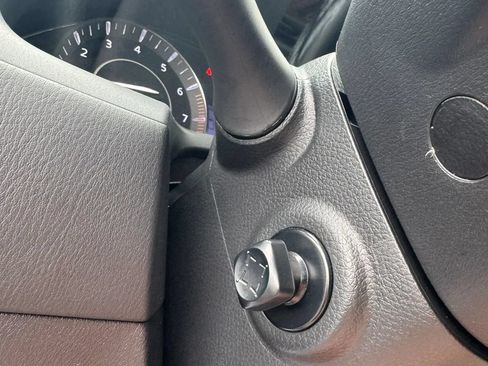Used 2019 Nissan Armada SL AWD/4WD image 30