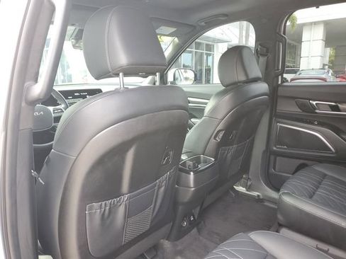 Certified 2025 Kia Telluride SX Prestige X-Line AWD/4WD image 9