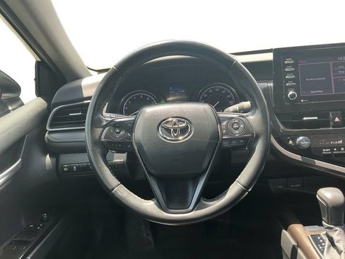 Used 2023 Toyota Camry SE w/ Convenience Package FWD image 18