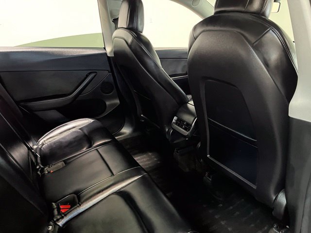 Used 2021 Tesla Model Y Long Range AWD/4WD image 15