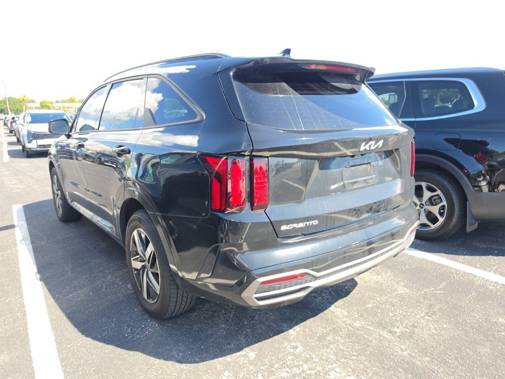 Used 2023 Kia Sorento EX FWD image 12