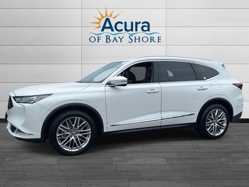 Used 2023 Acura MDX SH-AWD w/ Advance Package image 2