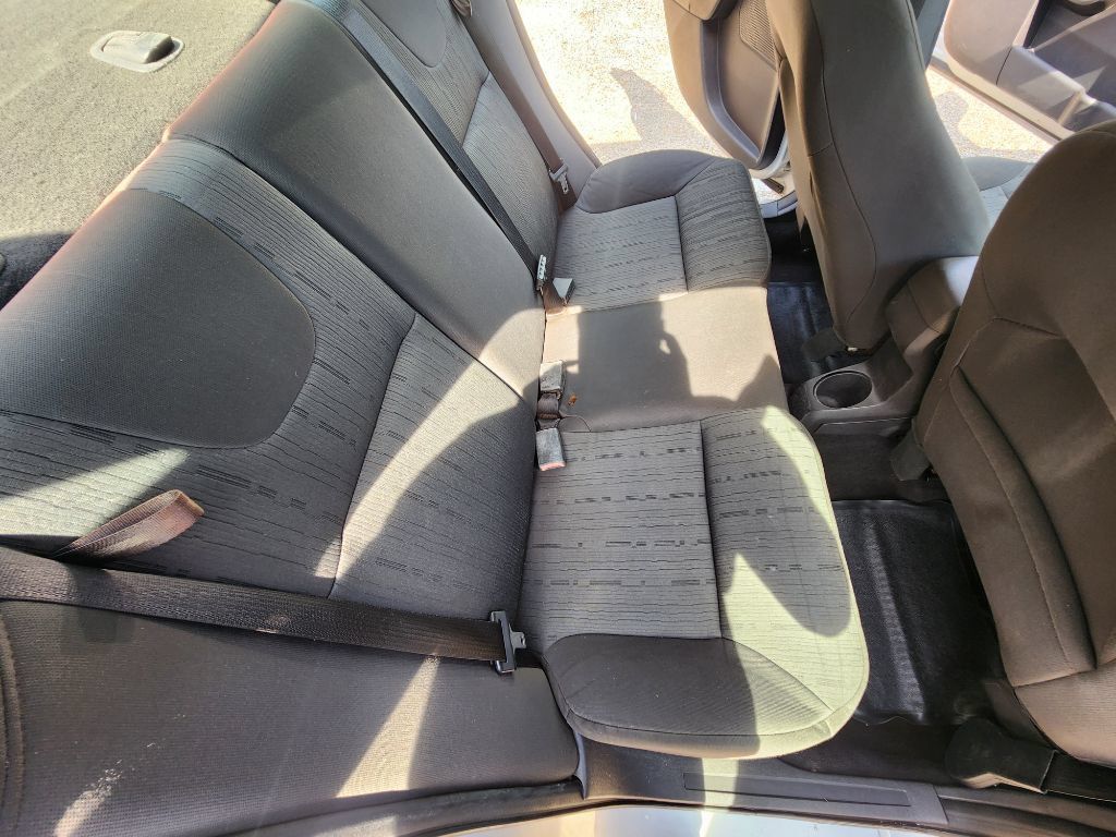 Used 2008 Ford Focus SE FWD image 7