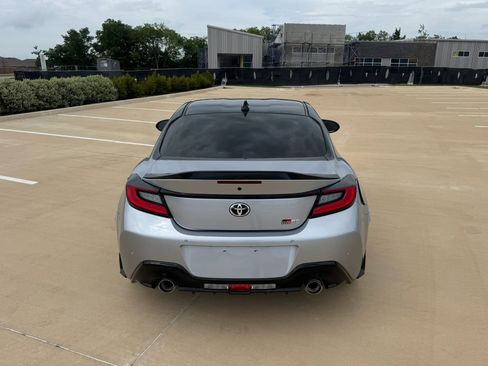 Used 2025 Toyota GR86 Premium RWD image 8