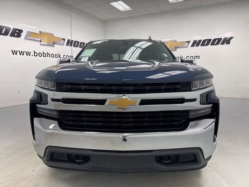 Used 2019 Chevrolet Silverado 1500 LT w/ All-Star Edition AWD/4WD image 2