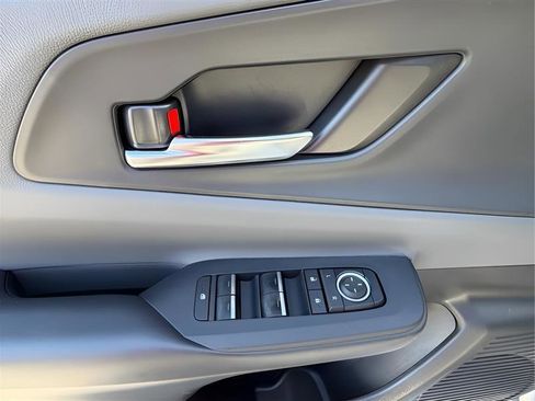 Used 2024 Toyota Prius XLE image 28