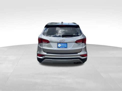 Used 2017 Hyundai Santa Fe Sport FWD image 5