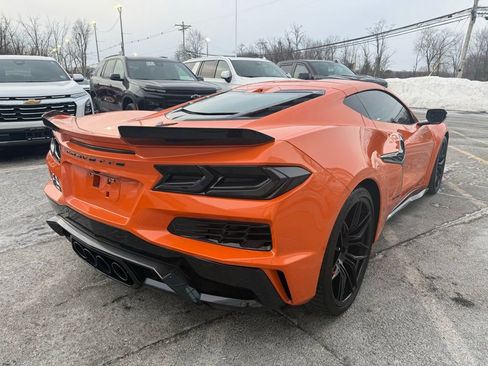 Used 2024 Chevrolet Corvette Z06 w/ Stealth Interior Trim Package image 15