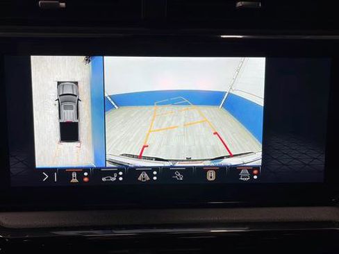 Used 2024 GMC Sierra 1500 AT4 w/ AT4 Premium Package image 14