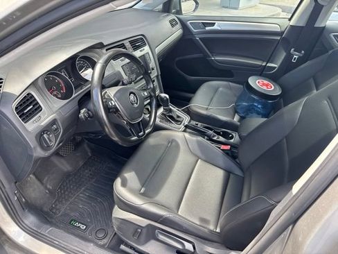Used 2017 Volkswagen Golf Wolfsburg Edition FWD image 6