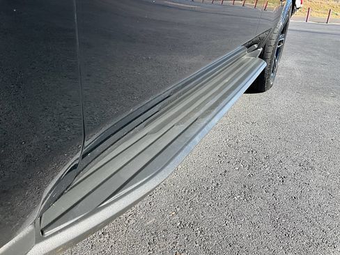 Used 2018 Chevrolet Tahoe LT image 20