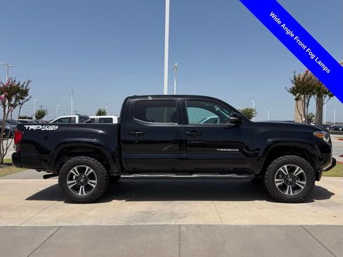 Used 2019 Toyota Tacoma TRD Sport AWD/4WD image 20