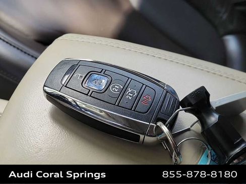 Used 2018 Lincoln MKC Select w/ Select Plus Package FWD image 20