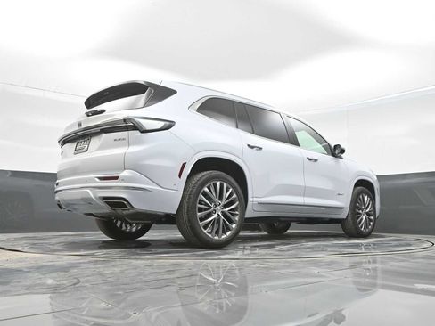 Used 2026 Buick Enclave Avenir w/ Super Cruise Package image 34