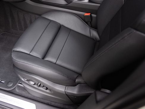 New 2026 Porsche Cayenne AWD/4WD image 23
