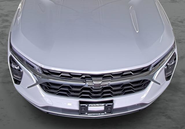 New 2026 Chevrolet Trax LT w/ Driver Confidence Package FWD image 16