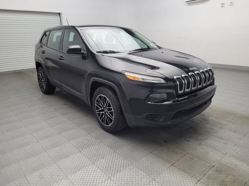 Used 2014 Jeep Cherokee Sport image 13
