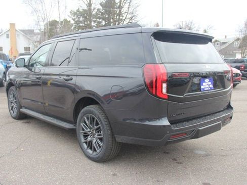 New 2026 Ford Expedition Max Platinum w/ Stealth Appearance Package AWD/4WD image 4