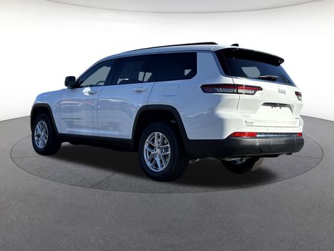 New 2025 Jeep Grand Cherokee L Laredo image 3