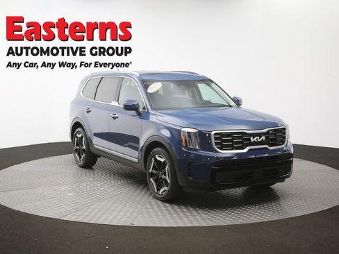 Used 2025 Kia Telluride S FWD image 52