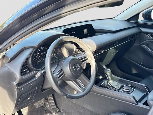 Used 2021 MAZDA MAZDA3 s image 10