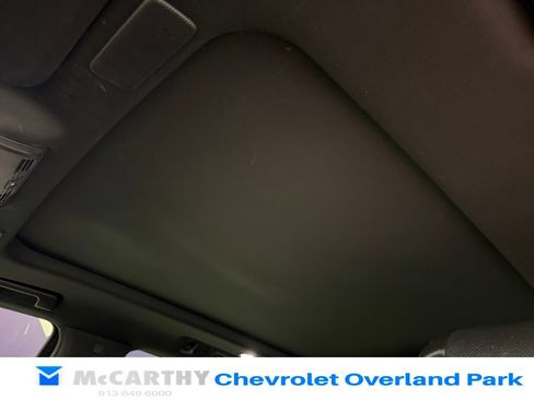 Used 2021 Cadillac Escalade Premium Luxury AWD/4WD image 25