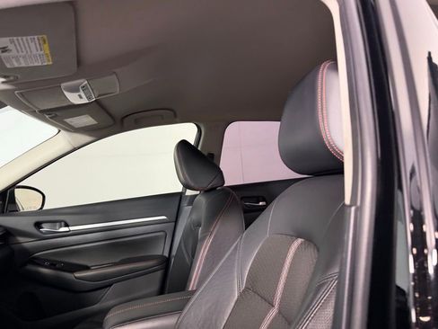 Used 2025 Nissan Altima 2.5 SR image 21