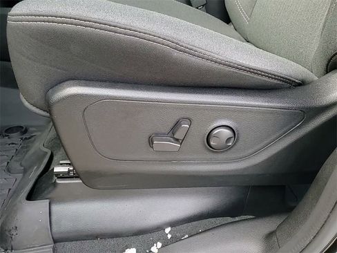 Used 2022 RAM 1500 Big Horn image 25