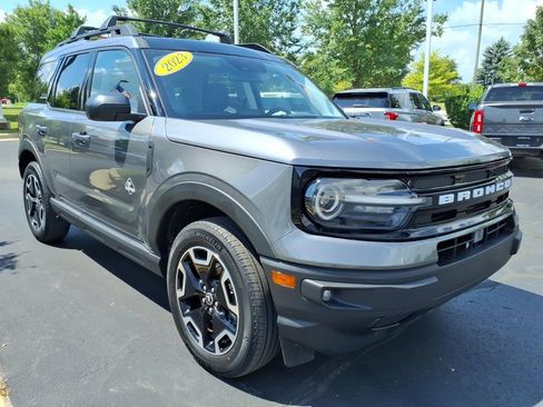 Used 2023 Ford Bronco Sport Outer Banks w/ Tech Package AWD/4WD image 3