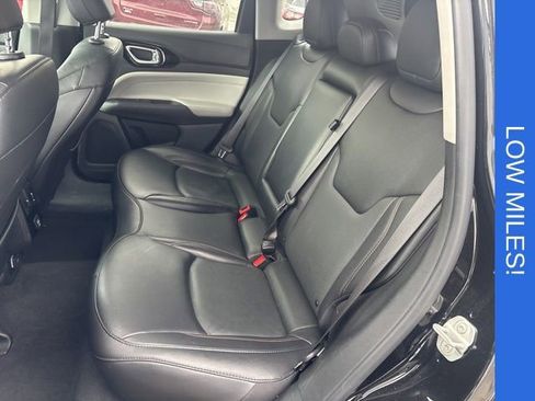 Used 2022 Jeep Compass Limited image 11
