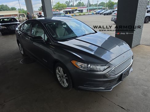 Used 2018 Ford Fusion S FWD image 1