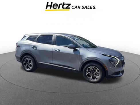 Used 2025 Kia Sportage LX image 1