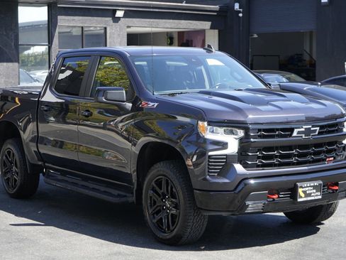 Used 2022 Chevrolet Silverado 1500 LT Trail Boss w/ Protection Package image 6