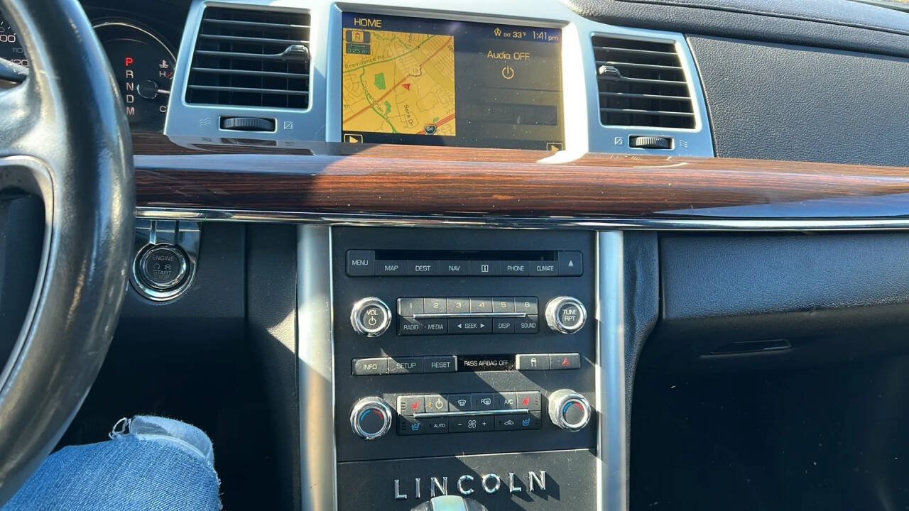 Used 2010 Lincoln MKS AWD image 13