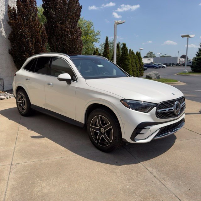 Used 2023 Mercedes-Benz GLC 300 4MATIC image 8