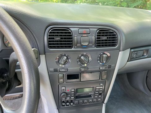 Used 2000 Volvo S40 image 31