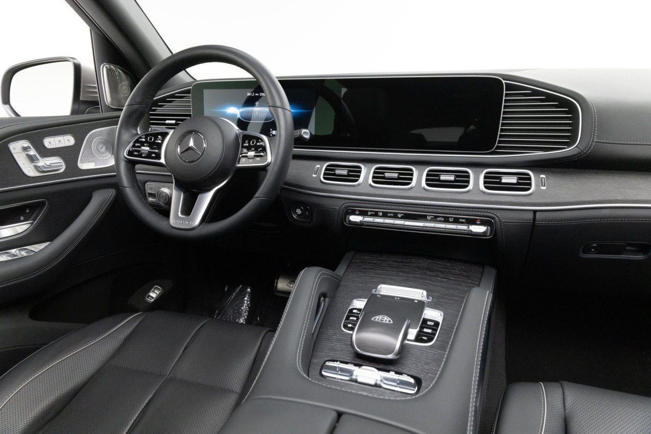 Used 2022 Mercedes-Benz Maybach GLS 600 4MATIC image 16