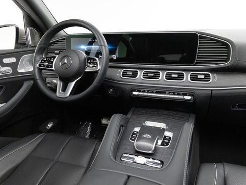 Used 2022 Mercedes-Benz Maybach GLS 600 4MATIC image 16